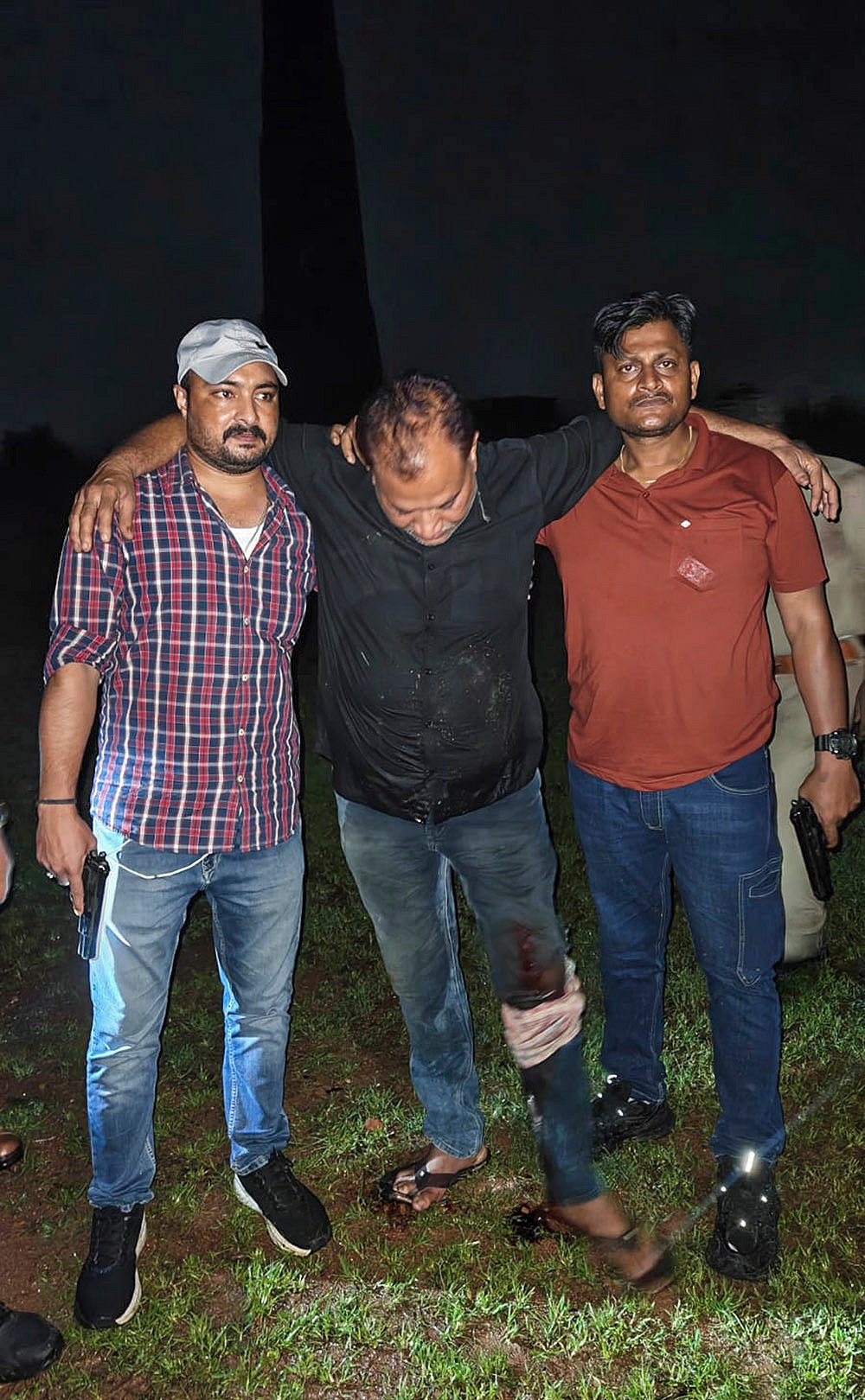 Main accused in Kaushambi firecracker factory blast held after encounter