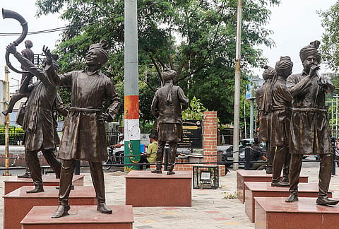 Jammu Municipal Corporation and an NGO launched citywide Dogri signage initiative by putting up big signboards in crossways, public places and railway station and airport to promote Dogri culture and language, in Jammu.
