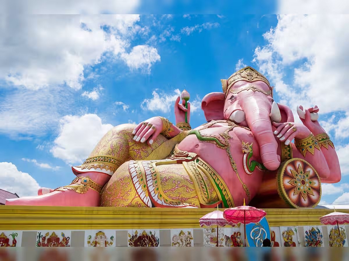 Lord Ganesha - null