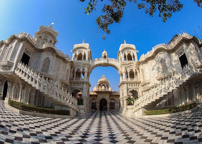 ISKCON Temple (Sri Krishna Balaram Mandir)