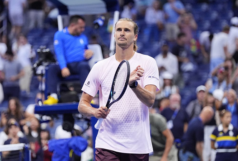 Zverev avoids upset US Open