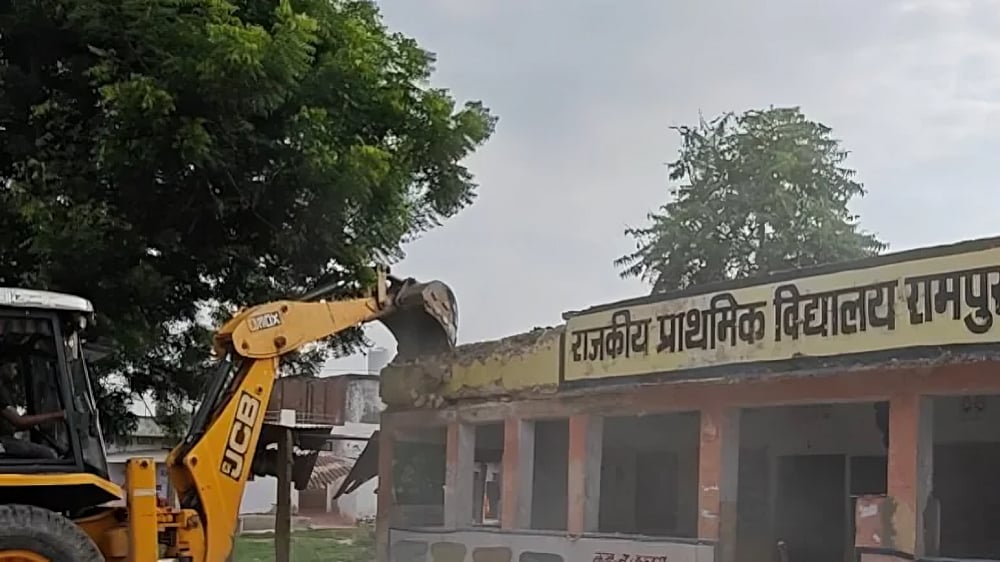 Jaipur’s dilapidated school where CJP workers were attacked is being demolished. - X