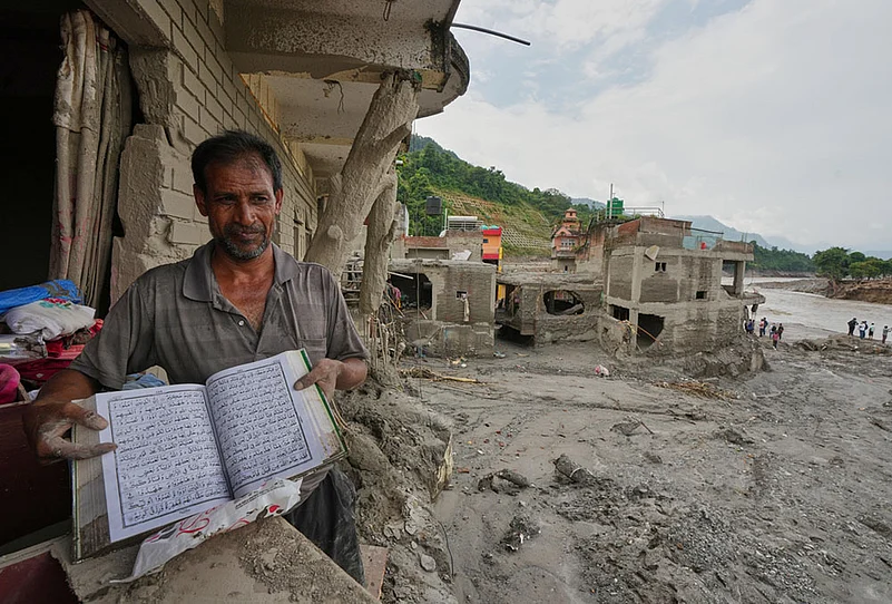 Flood recovery in Nepal villages