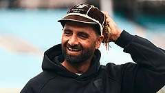 Indian pacer Auqib Nabi receives his maiden cap for Surrey Cricket team in County Cricket - X/surreycricket