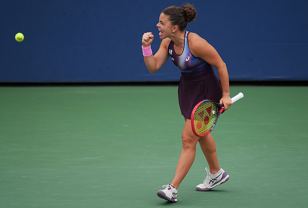 Jasmine Paolini, of Italy, celebrates winning a point against Lucrezia Stefanini, of Italy, during the second round of the U.S. Open tennis championships Wednesday, Sept. 2, 2026, in New York.  - | Photo: AP/Kirsty Wigglesworth