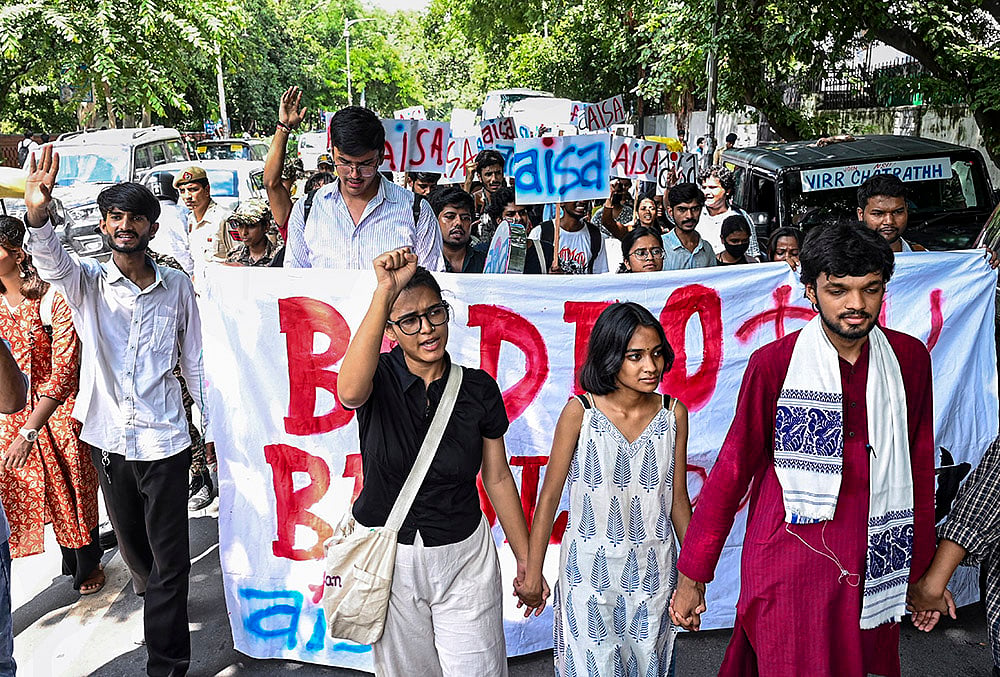 ‘Badlo DU, Badlo DUSU’ march in Delhi
