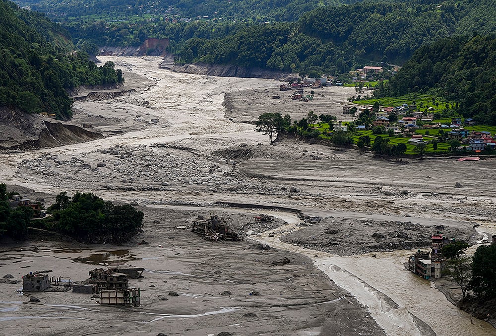 Debris avalanche Nepal China border
