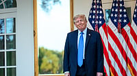 X@WhiteHouse : US President Donald Trump 