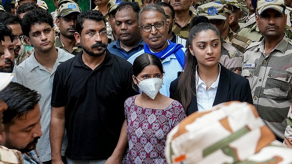 Azad Samaj Party supremo and MP Chandrashekhar, Cockroach Janta Party (CJP) spokespersons Saurav Das and Ashutosh Ranka along with CJP protester Nishu Azad  - | Photo: PTI/Salman Ali