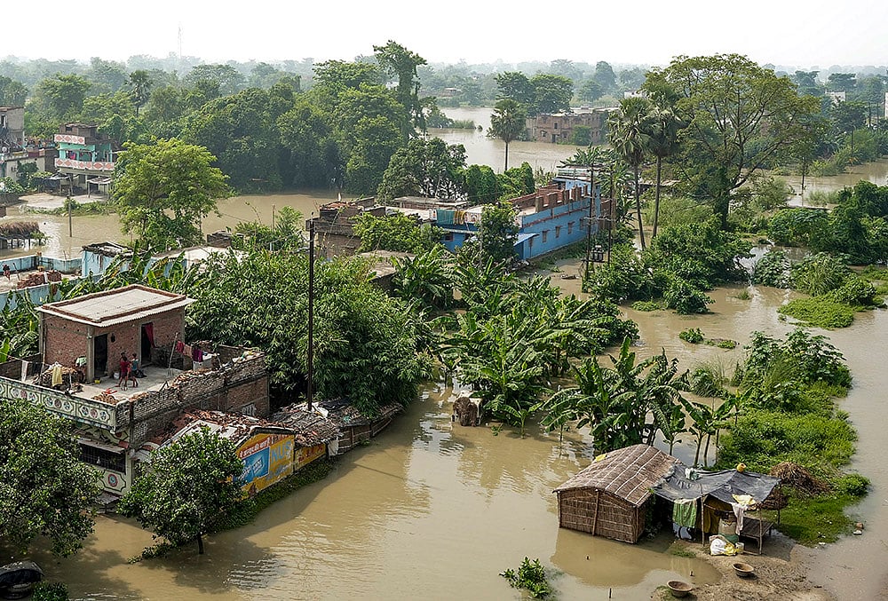 Ganga inundates residential areas in Vaishali