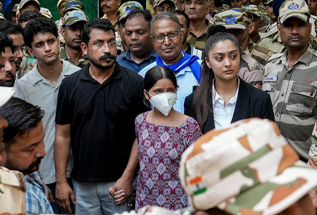 CJP protest over the assault on a student's father in Delhi