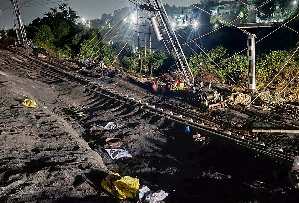 Restoration work underway following railway track subsidence in Murshidabad