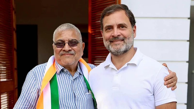 Congress MP Dharamvira Gandhi with LoP Rahul Gandhi