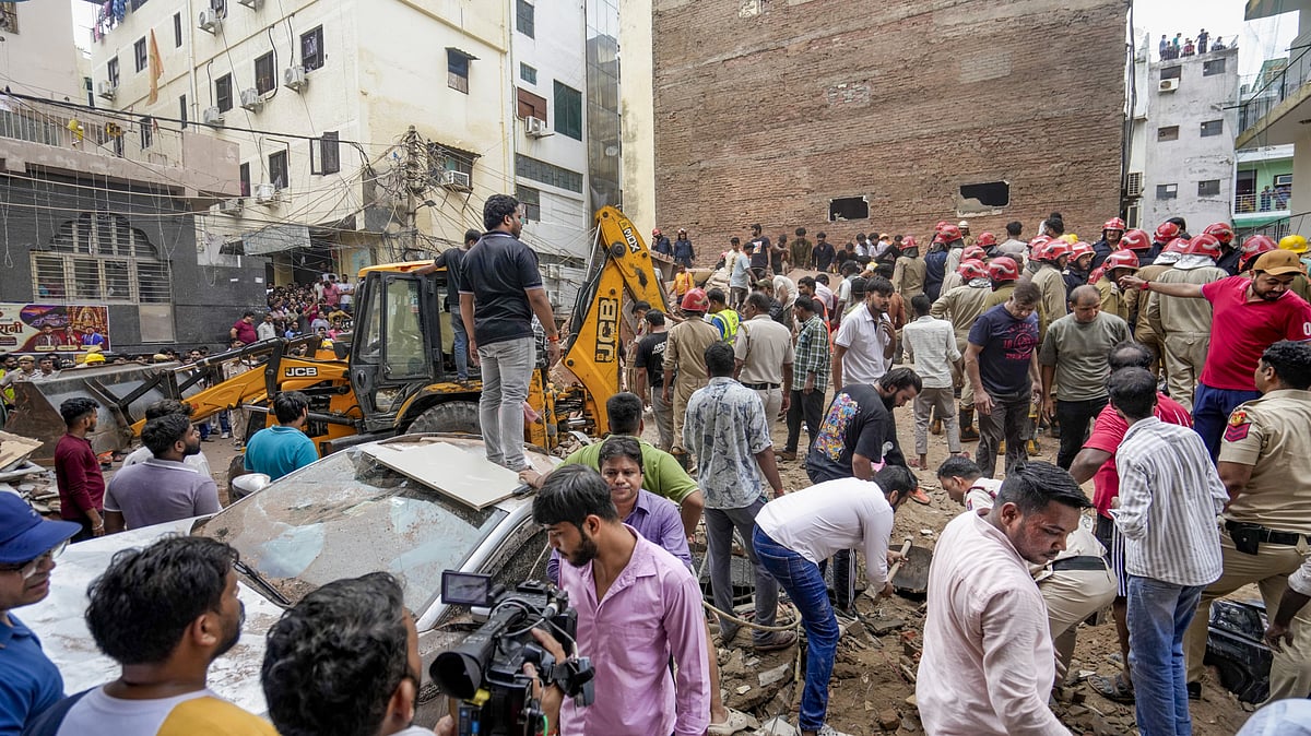 Building collapses at Satya Niketan - PTI
