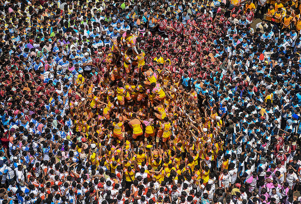 Famous Dahi Handi mandals in Mumbai