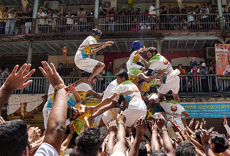 Best places to watch Dahi Handi in Mumbai