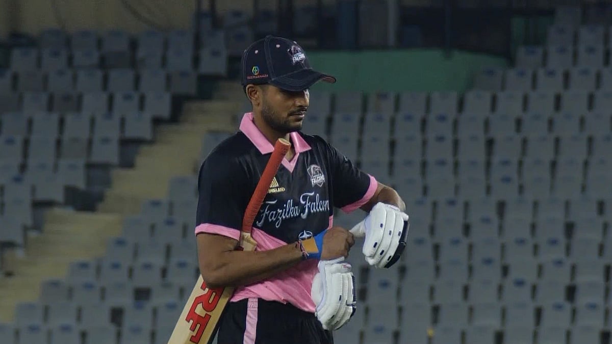 Shubman Gill walking back to pavilion after scoring 40 runs in the Sher-e-Punjab T20 League - Screengrab/SonyLIV