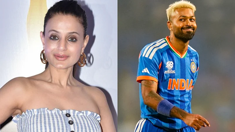 Ameesha Patel Slams Users