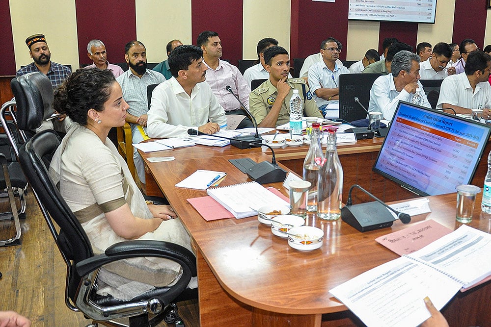 Kangana Ranaut chairs DISHA Committee meeting in Kullu