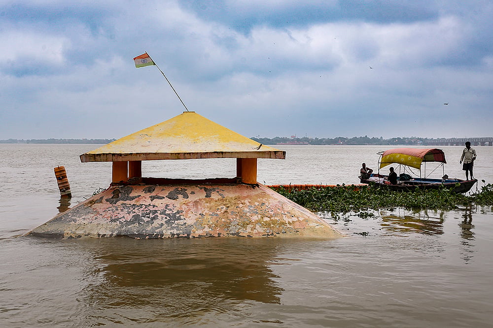 Ganga water level rises in Prayagraj