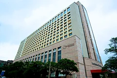 Kokilaben Dhirubhai Ambani Hospital, Mumbai - null
