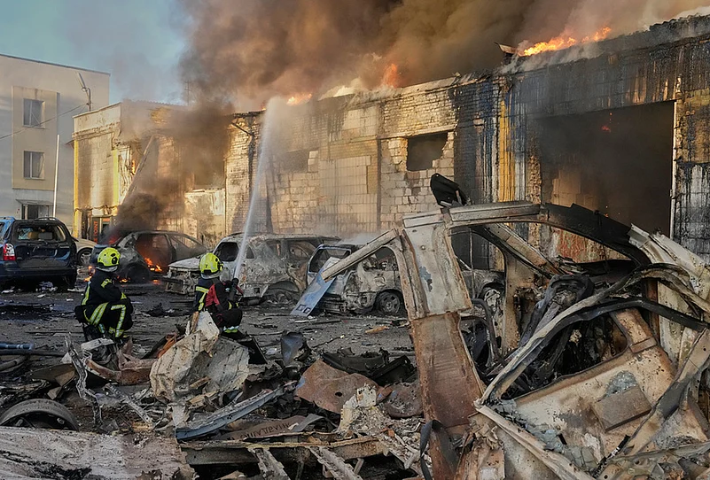 Russia ends attack pause Kyiv
