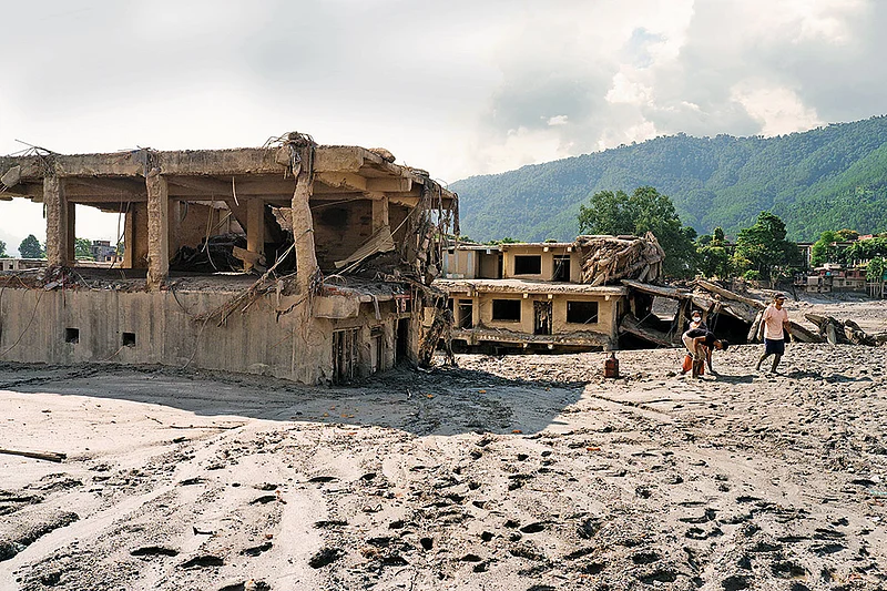 | Photos: Suresh K. Pandey : Nepal Flash Floods
