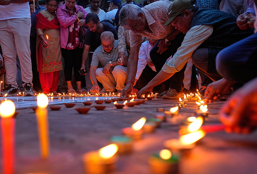 Nepal flood a day of mourning
