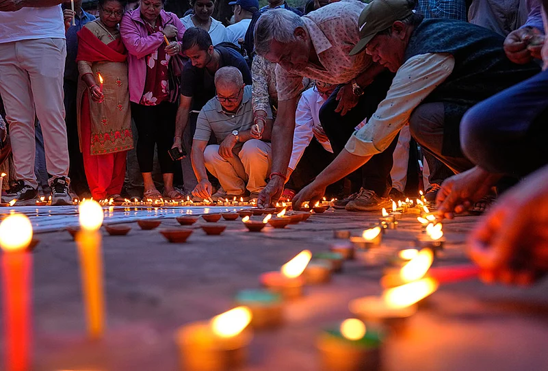 Nepal flood a day of mourning