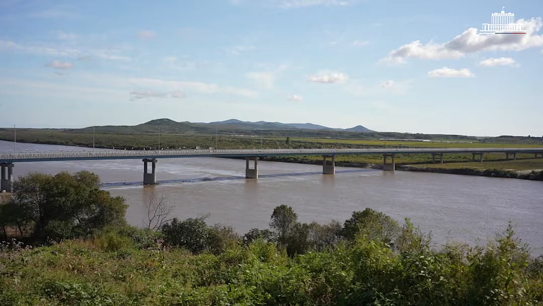  The first road bridge between Russia and North Korea across the Tumen River - Reuters