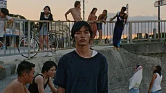 Still - Sayombhu Mukdeeprom