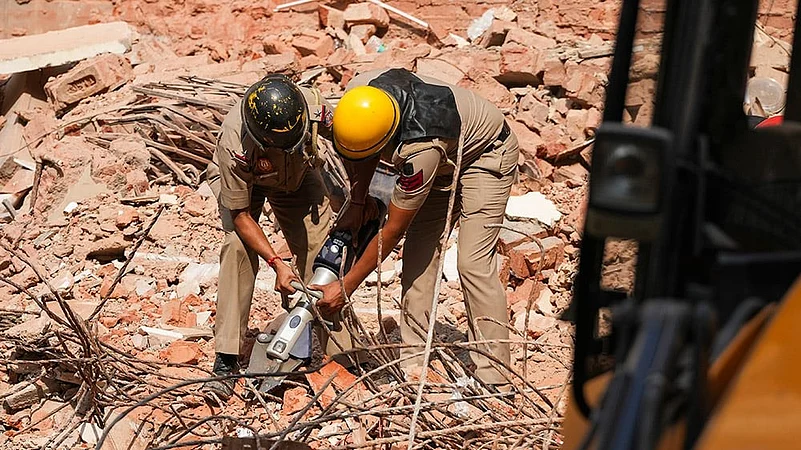 Building collapses in south Delhis Satya Niketan