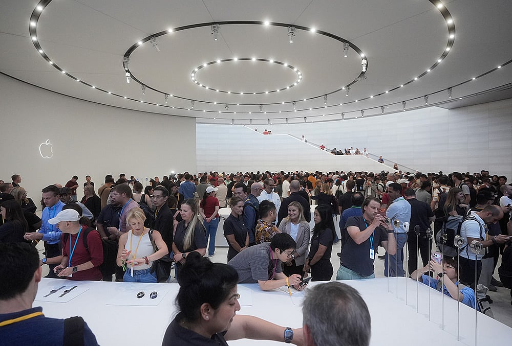 iPhone Duo release date and price