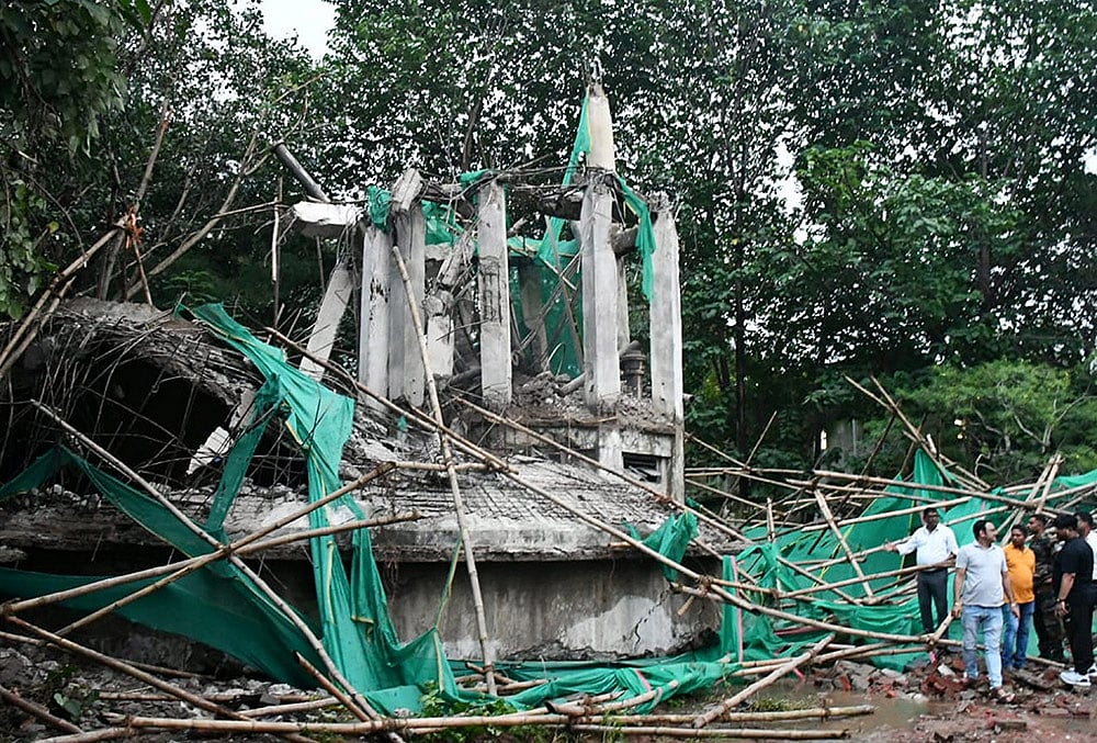 Water tank tower collapses during demolition in Ranchi