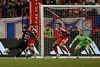 Messi Assist And Casemiro Header Keep Inter Miami Unbeaten | Photo: AP/Paul Beaty : Inter Miami's Lionel Messi (10) shoots on goal during the first half of an MSL soccer match against the Chicago Fire Wednesday, Sept. 9, 2026, in Chicago.