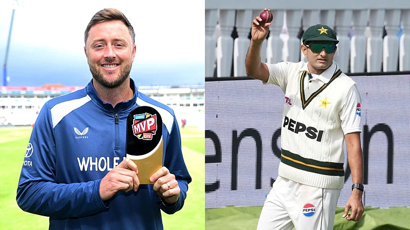 Ollie Robinson and Mohammad Abbas