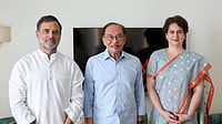 Malaysian PM Anwar Ibrahim Meets Rahul Gandhi Over
Breakfast X@anwaribrahim : Leader of Opposition in the Lok Sabha Rahul Gandhi with Malaysian Prime Minister Anwar Ibrahim and Congress general secretary Priyanka Gandhi Vadra