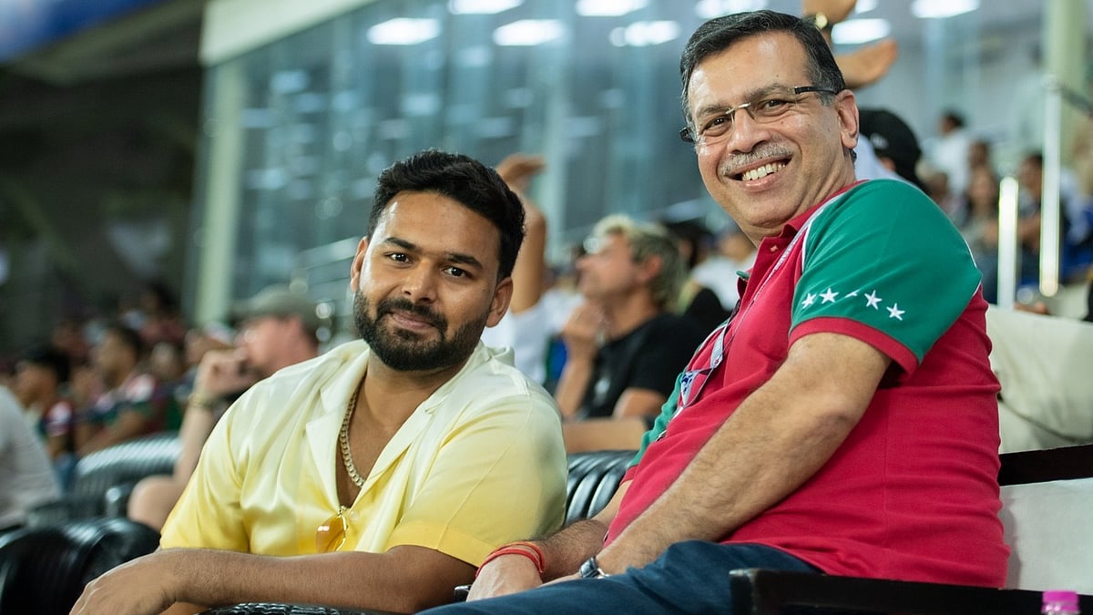 Rishabh Pant (left) is all smiles with LSG owner Sanjiv Goenka at the MBSG vs JFC game. - FDSL