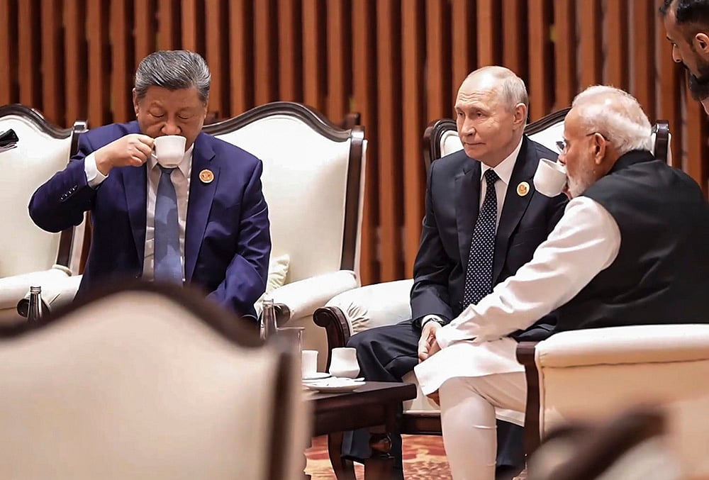 18th BRICS Summit - Narendra Modi with Vladimir Putin and Xi Jinping