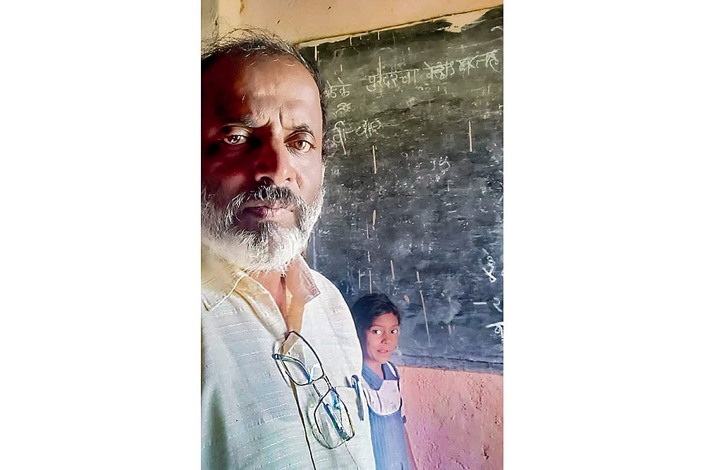 Teacher treks 5 km daily to keep promise of teaching one student