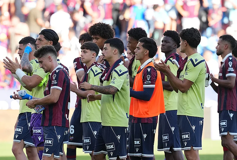 Levante Vs FC Barcelona spain soccer la liga highlights