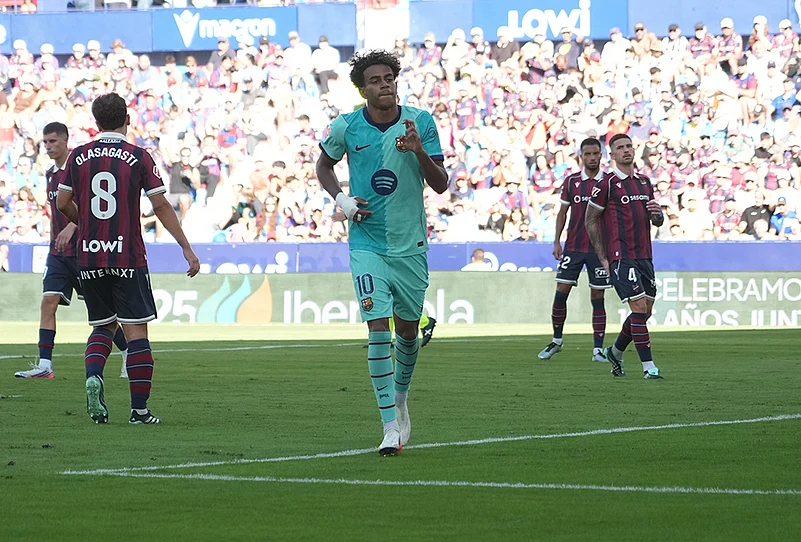 Levante Vs FC Barcelona spain soccer la liga match highlights-