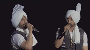 Instagram/Diljit Dosanjh : Diljit Dosanjh croons Sanson Ki Mala at Wembley concert