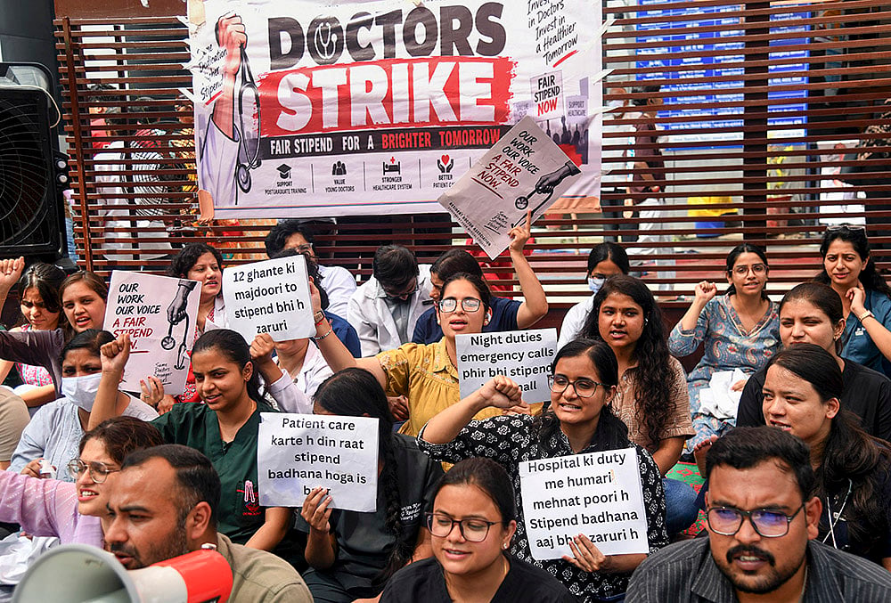 Doctors protest in Dehradun