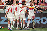 | Photo: Marco Alpozzi/LaPresse via AP : Roma's Donyell Malen, right, celebrates after scoring the opening goal during the Serie A soccer match between FC Torino and AS Roma in Turin, Italy.