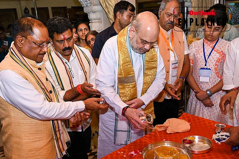 Amit Shah has set 2029 as the deadline for 21 NDA-ruled states to introduce the UCC. - null