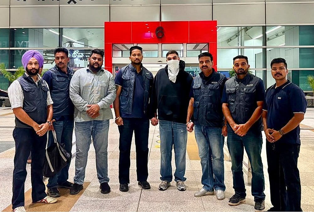 Lawrence Bishnois associate deported from Canada