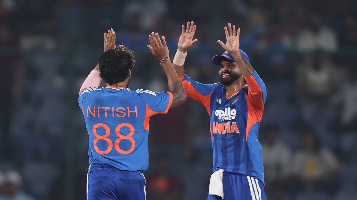 Nitish Kumar Reddy Celebrates With Captain Shreyas Iyer - | Photo: X/bcci