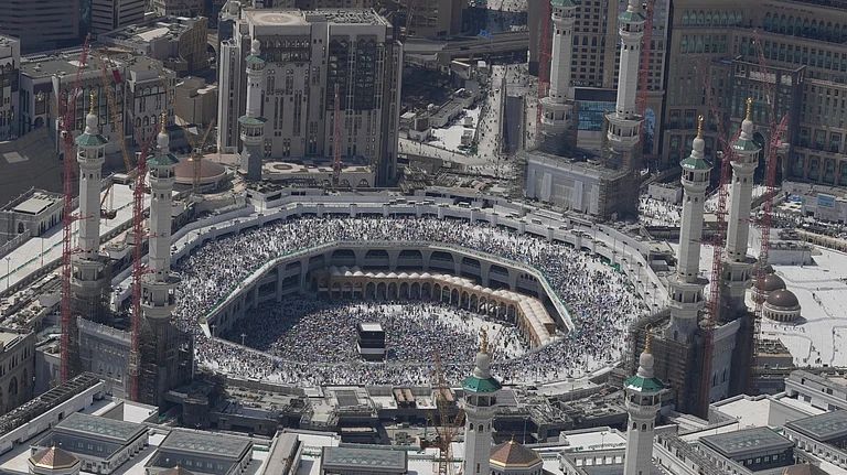 Representative Image - Saudi Issues Missile, Drone Alerts For Mecca, Jeddah As Houthi Threat Grows - AP