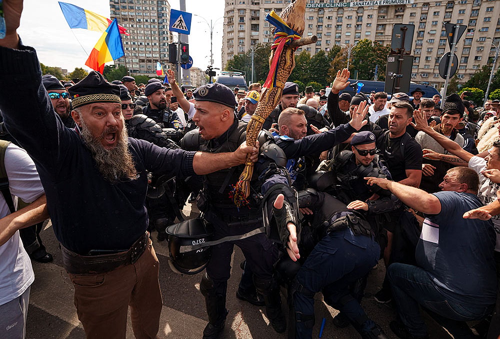 Romania farmers protest images